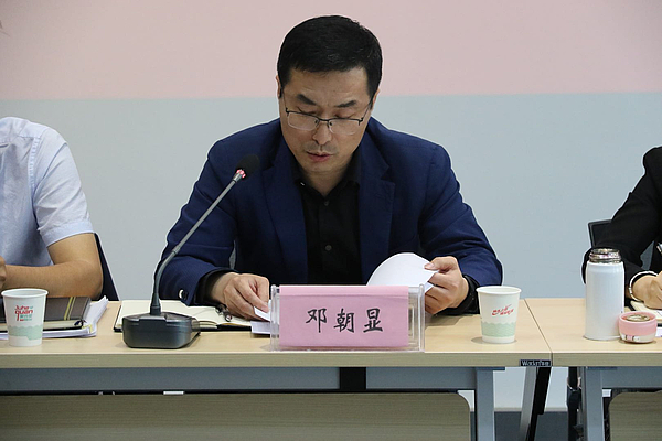 支部書記講黨風廉政主題黨課.jpg